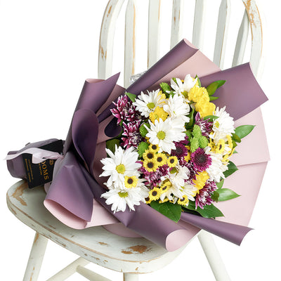 Multi-coloured mixed daisy bouquet. USA Delivery.